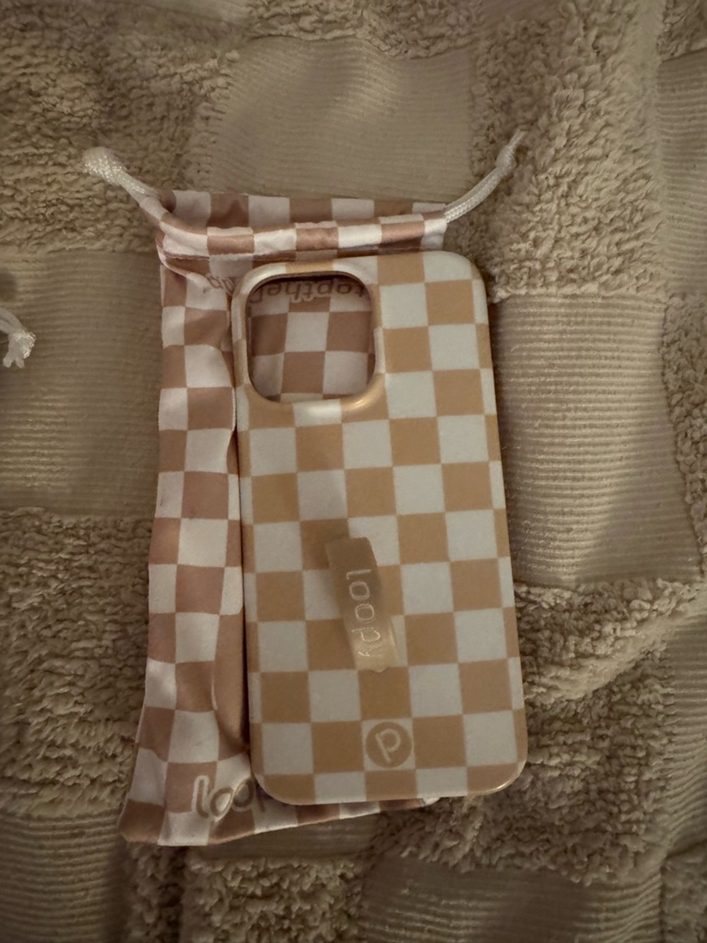Loopy Case Beige and White Checker Phone Case